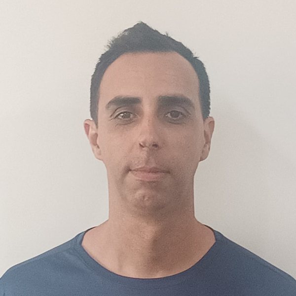 Roberto D' Almeida Castilho - Engenheiro Responsável